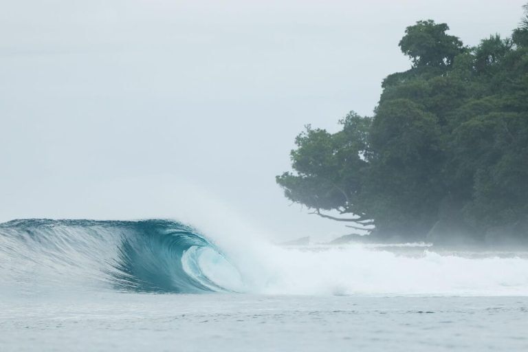 Guide To Surfing In The Banyak Islands - Awave Travel